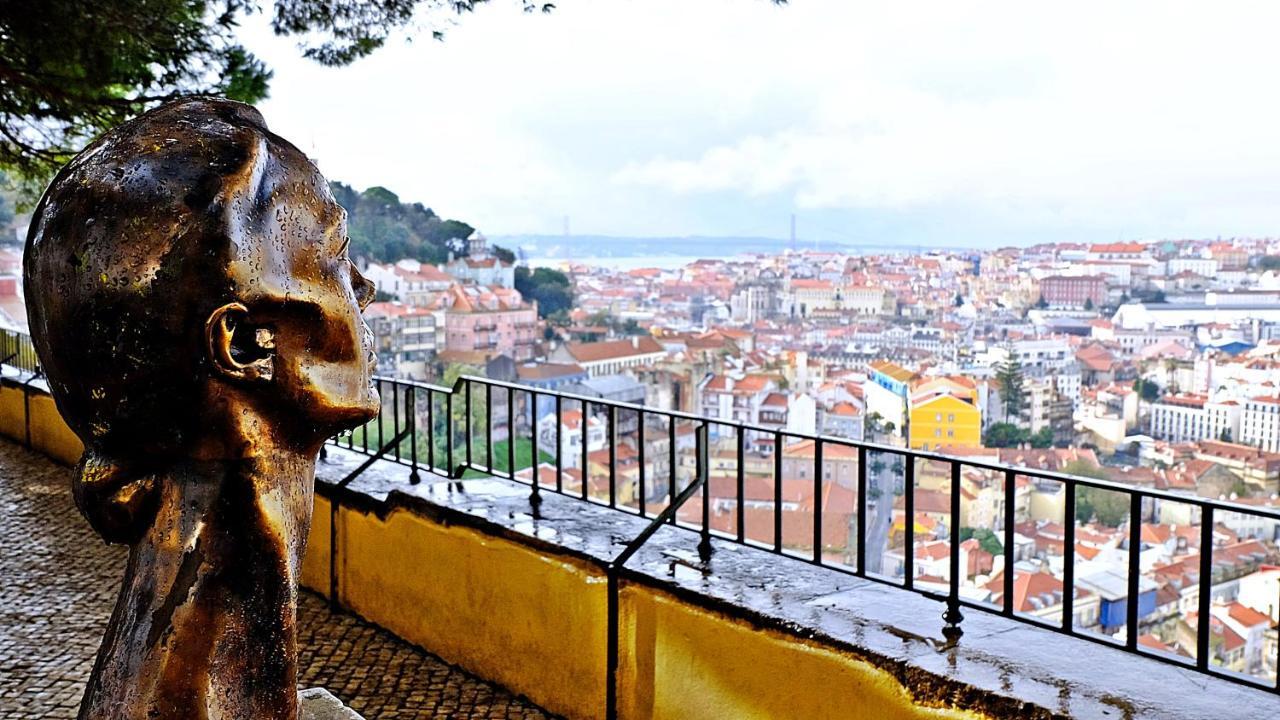 Traditional Apartment With A Terrace, Ac And Fast Internet Lisbon Exterior photo